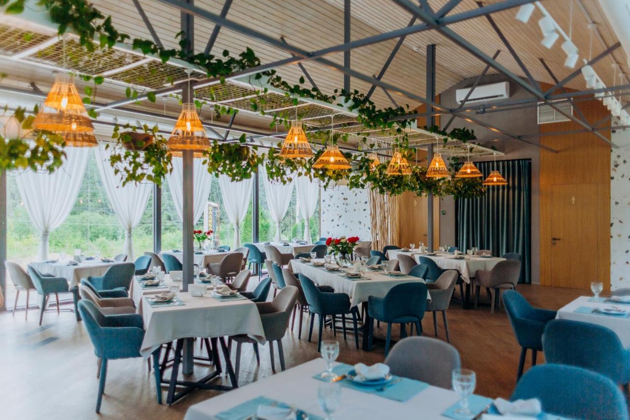 Hotel Vedmezhyi Dvir บูโคเวล ภายนอก รูปภาพ