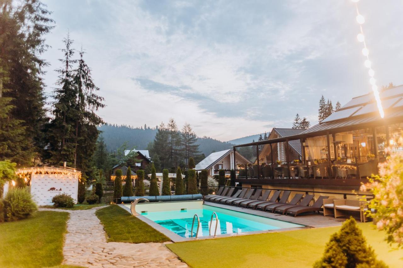 Hotel Vedmezhyi Dvir บูโคเวล ภายนอก รูปภาพ