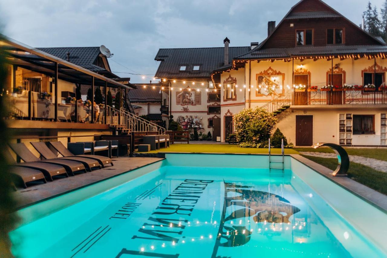 Hotel Vedmezhyi Dvir บูโคเวล ภายนอก รูปภาพ