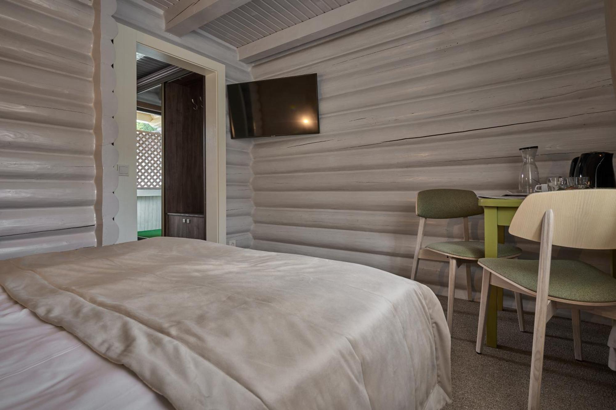 Hotel Vedmezhyi Dvir บูโคเวล ภายนอก รูปภาพ