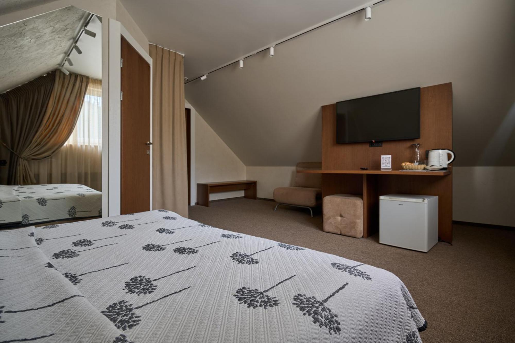 Hotel Vedmezhyi Dvir บูโคเวล ภายนอก รูปภาพ