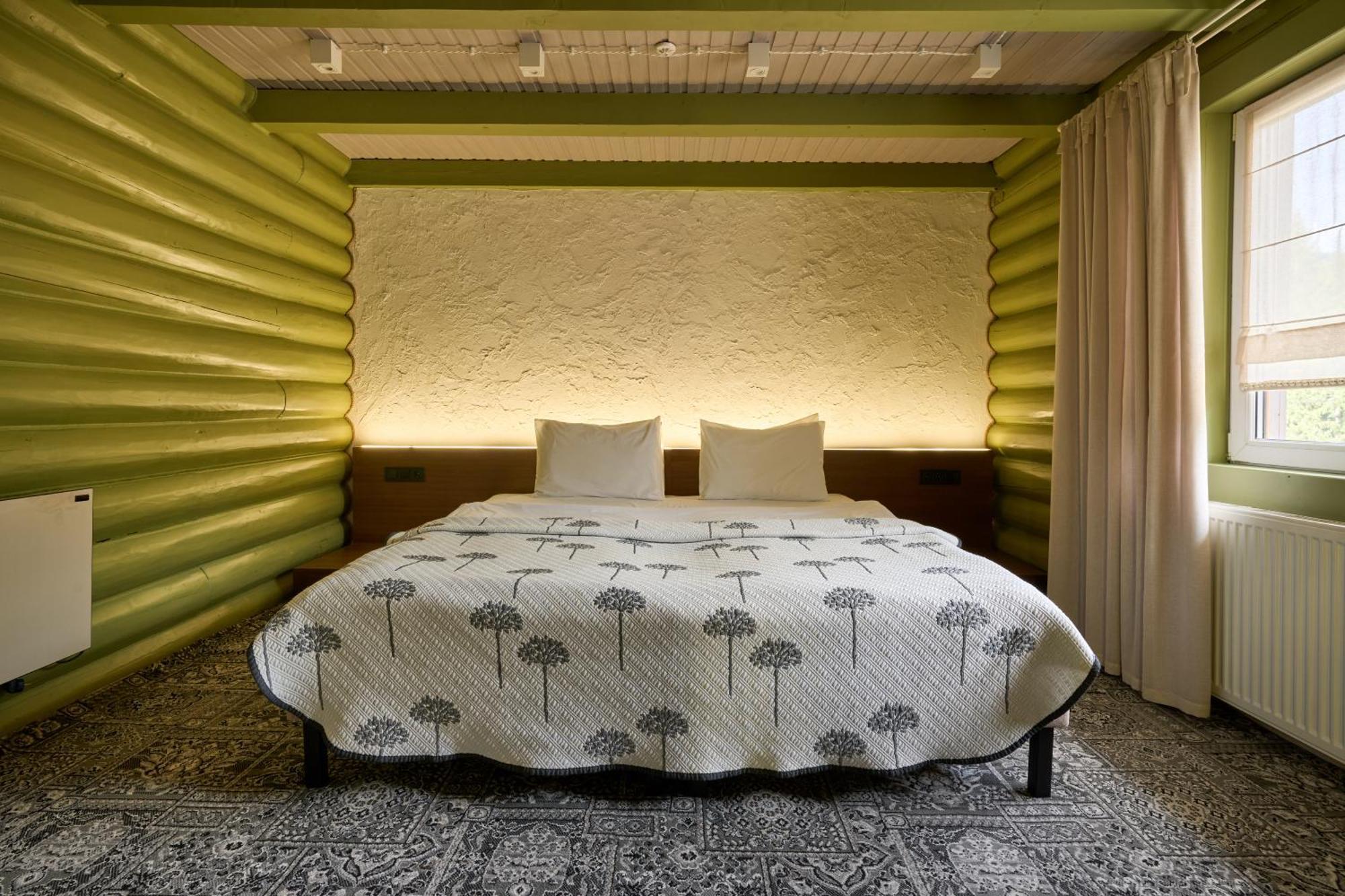 Hotel Vedmezhyi Dvir บูโคเวล ภายนอก รูปภาพ