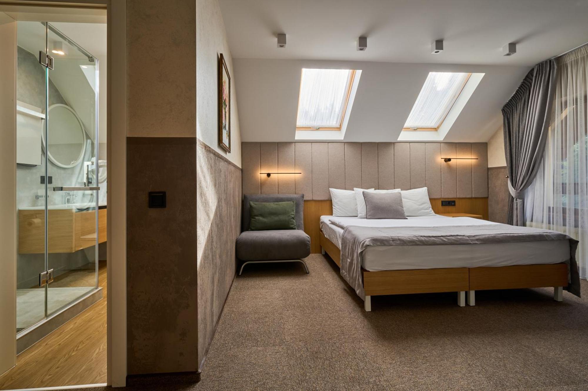 Hotel Vedmezhyi Dvir บูโคเวล ภายนอก รูปภาพ
